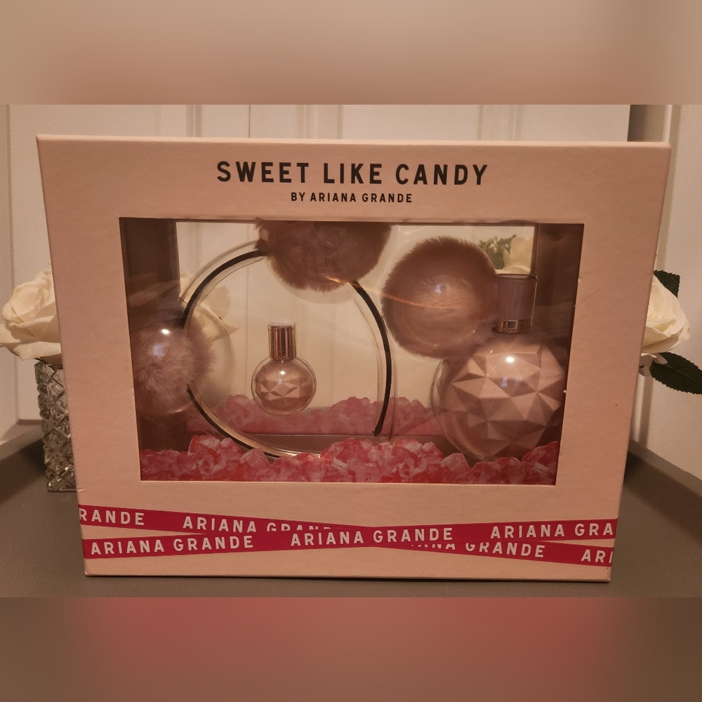 Sweet Like Candy by Ariana Grande EDP Gift Set with Pom Pom Headband; Never Used